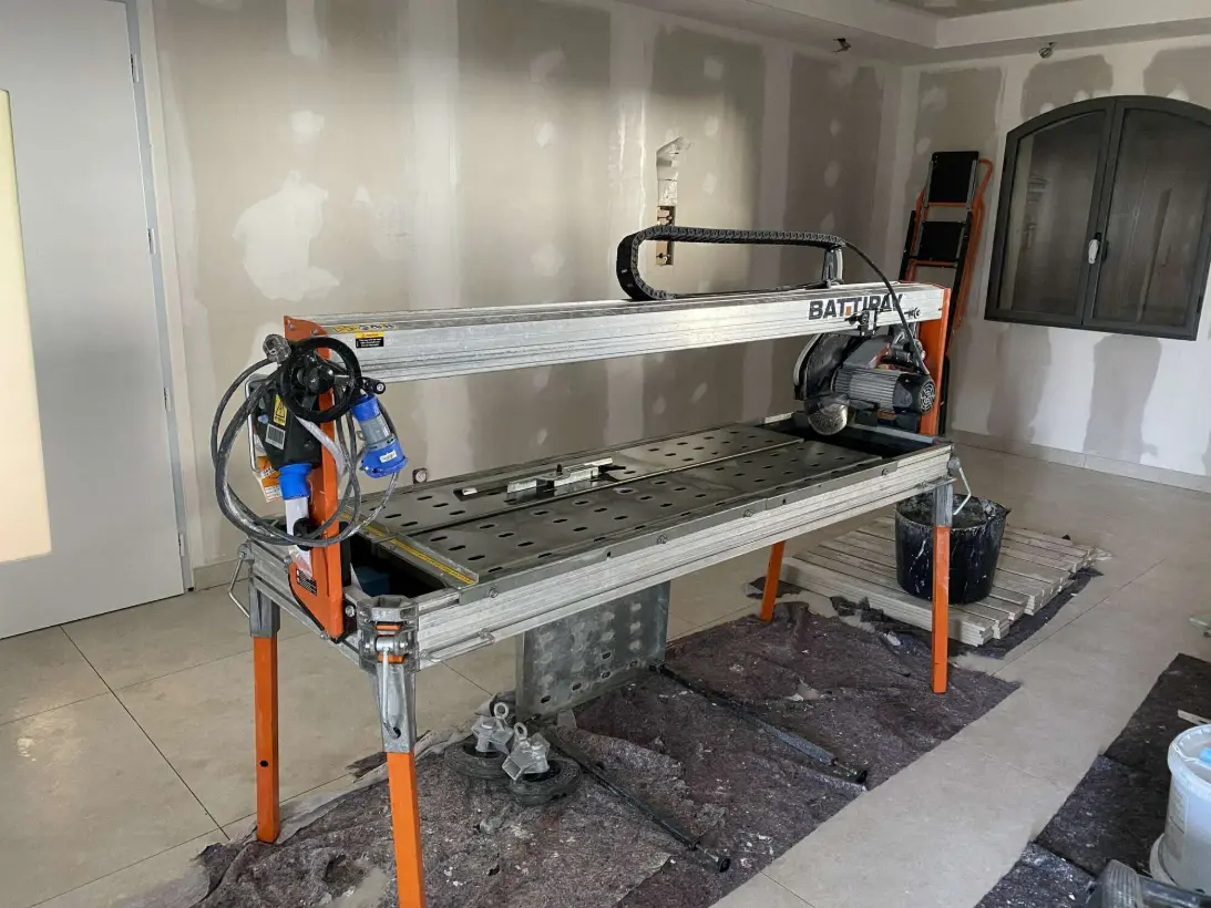 Ch Construction Renovation Creation De Salle De Bain La Seyne Sur Mer Revetement03